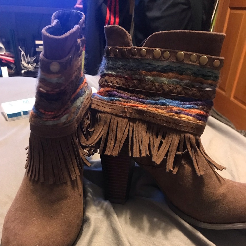 Mojo Moxy boots